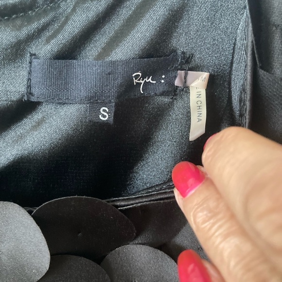 Black Mini Cocktail Dress Size Small By Ryu - Picture 9 of 11